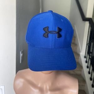 Under Armour Blue Hat Unisex Classic fit Youth Sz S rarely used